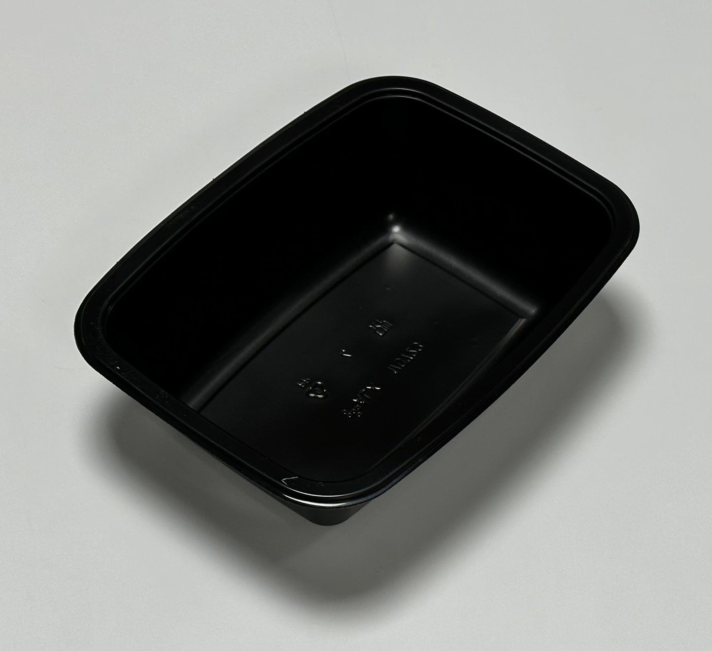 可重复使用的 PP 密封碗，不可分割，178x136x34mm，660ml，黑色和白色，440 件